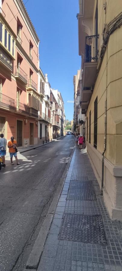 Апартаменты La Bella Daniela Malaga Centro Экстерьер фото